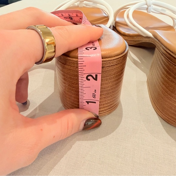 Mila Paoli White Sandals Heels Genuine Italian Leather 8.5 40 Block Heel - Picture 9 of 9